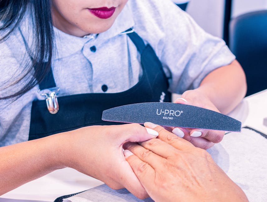 Conoce los riesgos de la manicura permanente